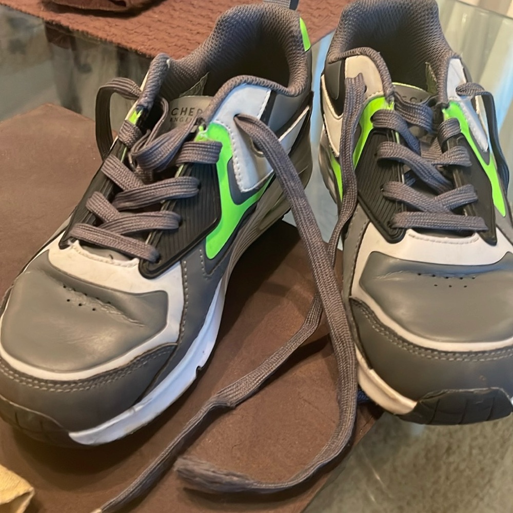 Nice gray and lime Sketcers